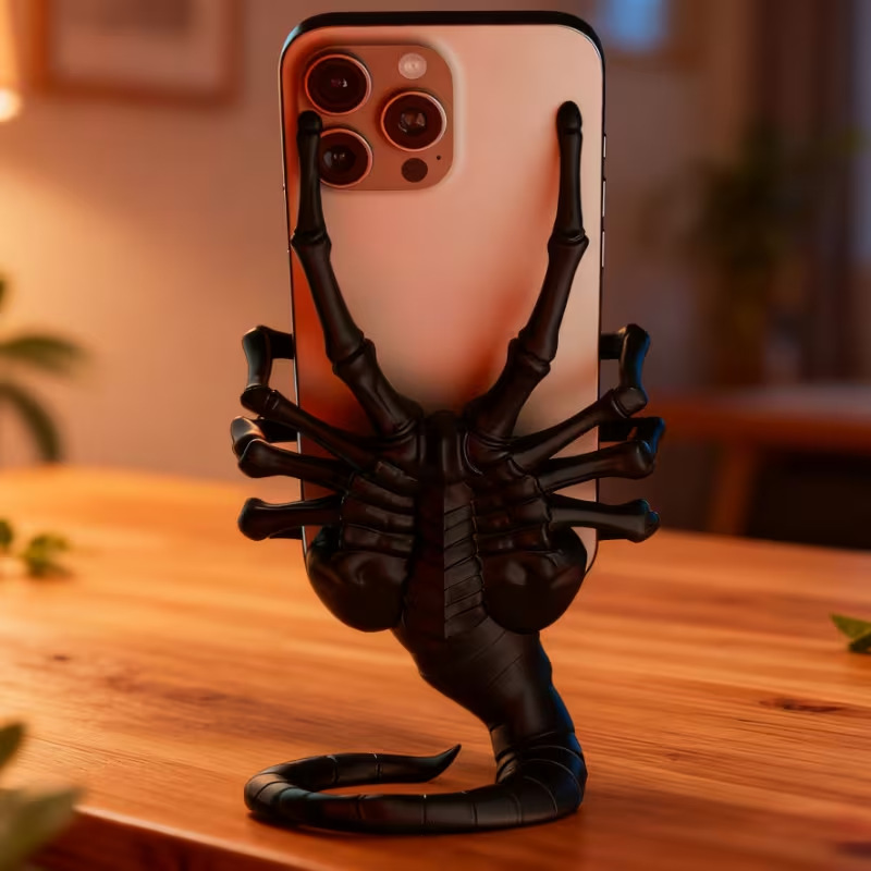 Creative Alien Facehugger Phon - Action Figure Stand ulasan dan harga